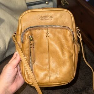 Leather tanish/ brown crossbody bag